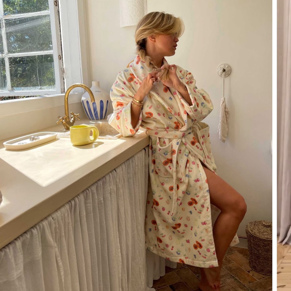 Djerf Ave Fruit Robe, size XS/S